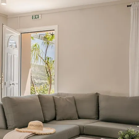 Sandy & Sofia Feriehus *