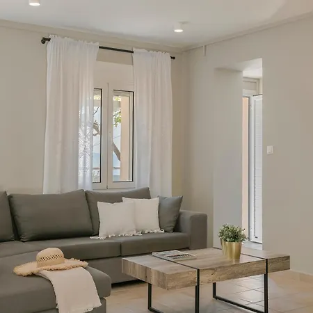 Sandy & Sofia Feriehus Katelios