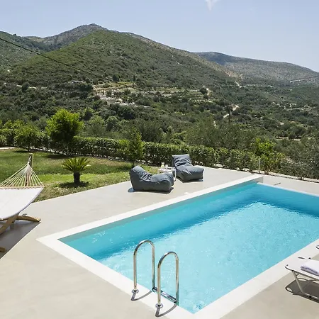 Sandy & Sofia Feriehus