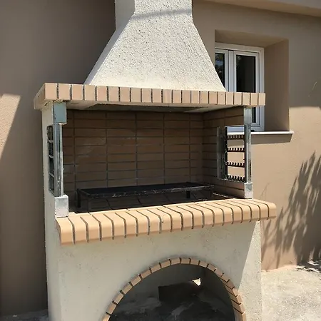 Sandy & Sofia Katelios