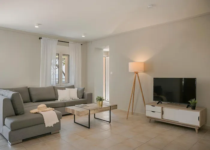 Дом отдыха Sandy & Sofia *