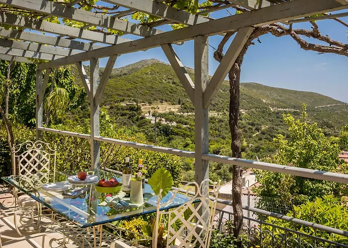 Sandy & Sofia Дом отдыха *